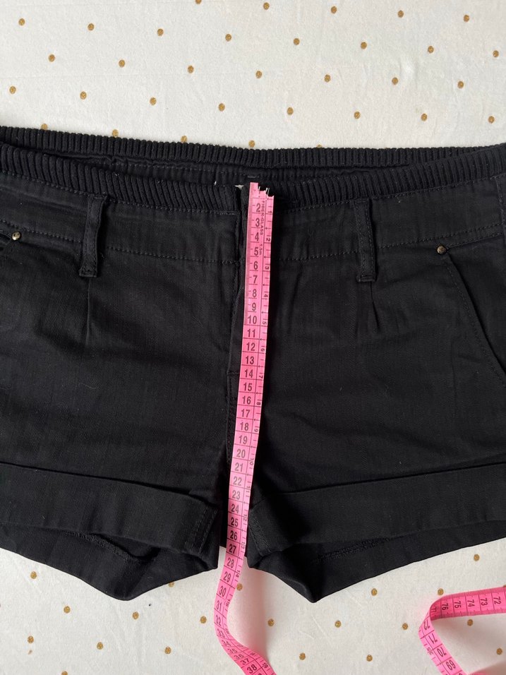 MNG Grunge Fermuarlı Siyah Şort - Görsel 3