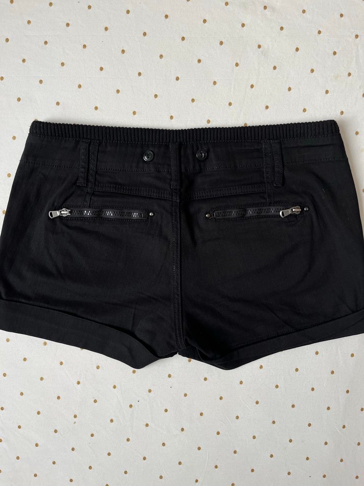 MNG Grunge Fermuarlı Siyah Şort - Görsel 2