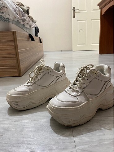 38 Beden beyaz Renk Bershka Platform Beyaz Spor ayakkabı
