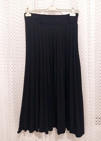 siyah piliseli etek - Görsel 2