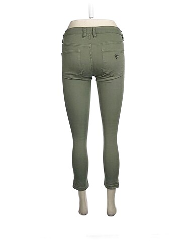 26 Beden Guess Jean / Kot %70 İndirimli.