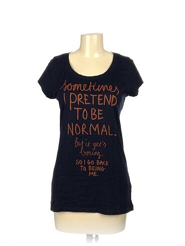Diğer T-shirt %70 İndirimli.