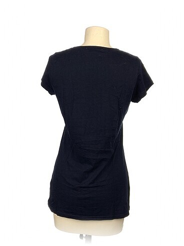 xl Beden Diğer T-shirt %70 İndirimli.