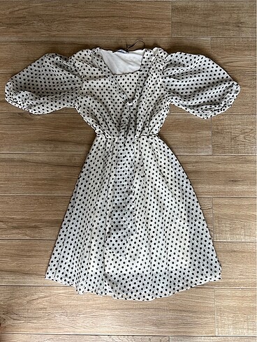 Butik ürünü hiç giyilmedi