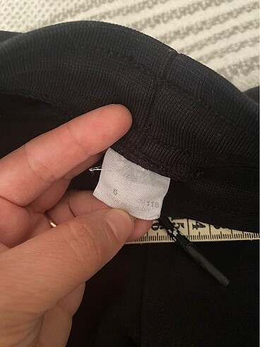 6 Yaş Beden siyah Renk Zara eşofman altı