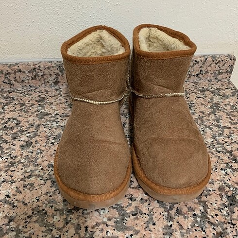 Ugg bot