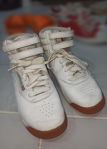 Reebok kadın spor ayakkabı, freestyle hi high top sneaker