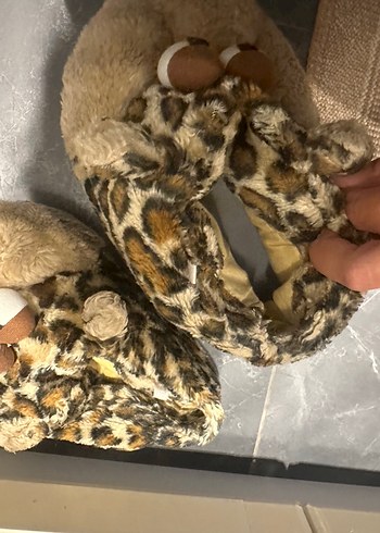 Diğer Leopar Desenli Kürklü Kadın Terlik