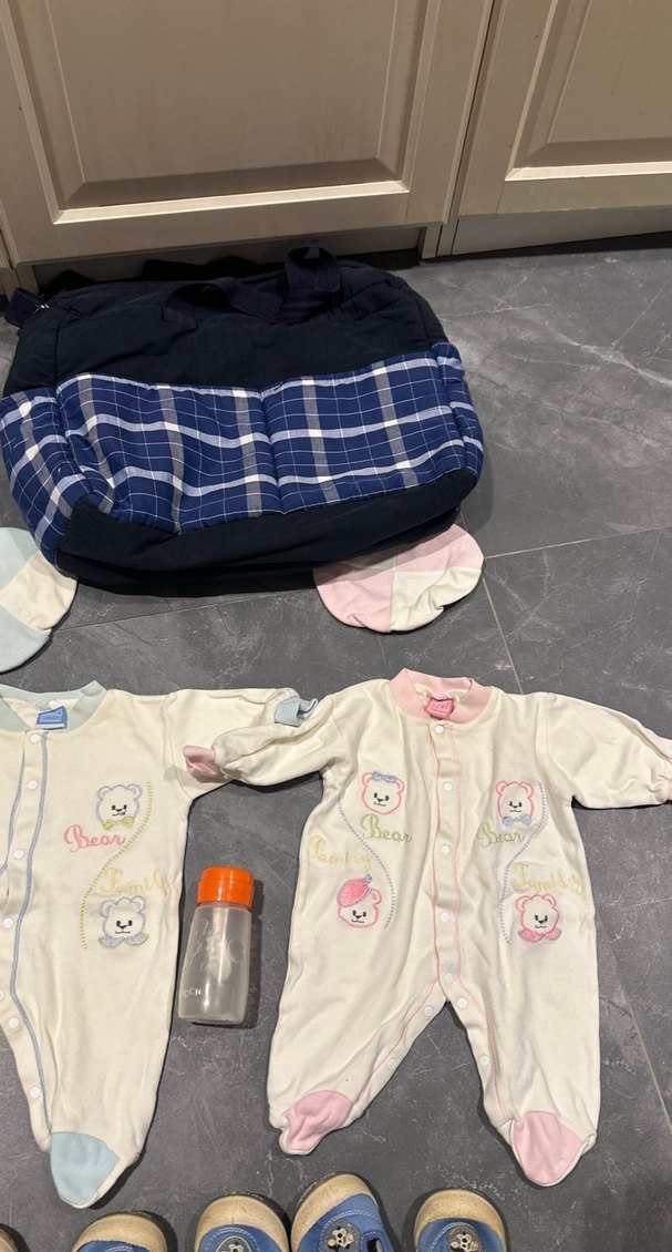 Düğmeli Beyaz Bebek Tulum, Uzun Kollu - Görsel 4