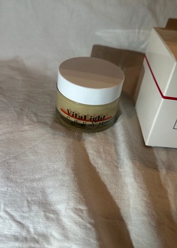 Beden MedicaPlus VitaLight Nemlendirici Krem