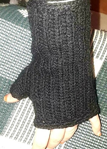 SİYAH ÖRGÜ PARMAKSIZ ELDİVEN  - Görsel 2