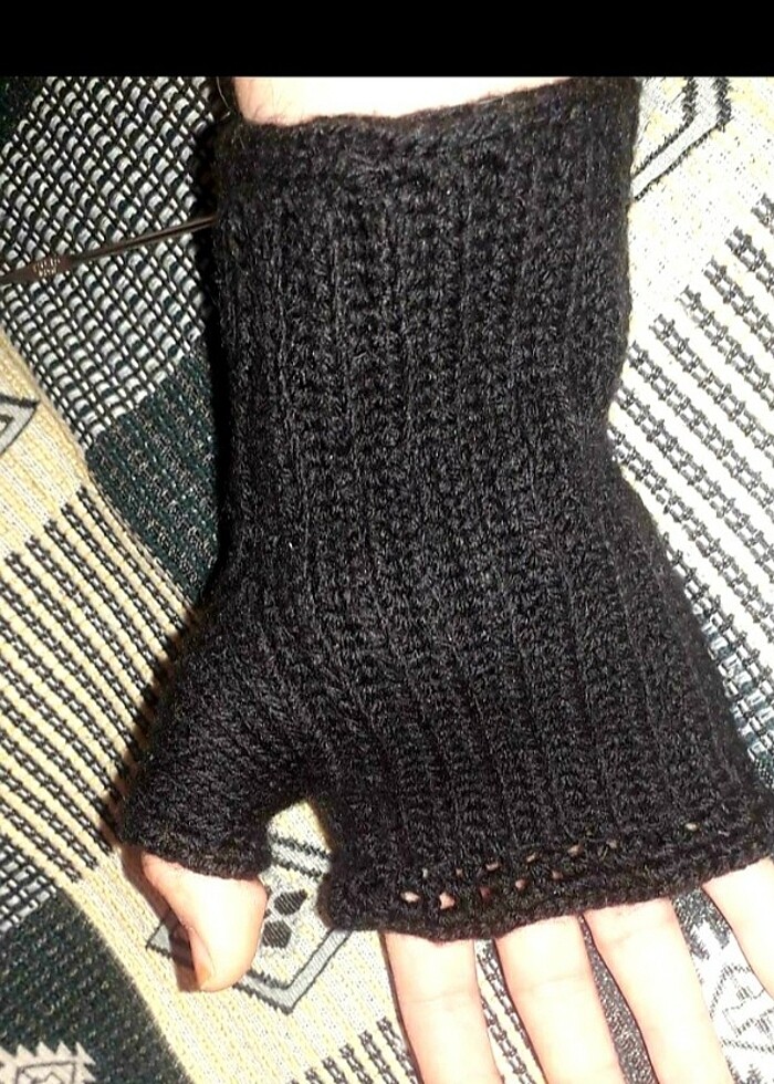 SİYAH ÖRGÜ PARMAKSIZ ELDİVEN  - Görsel 3