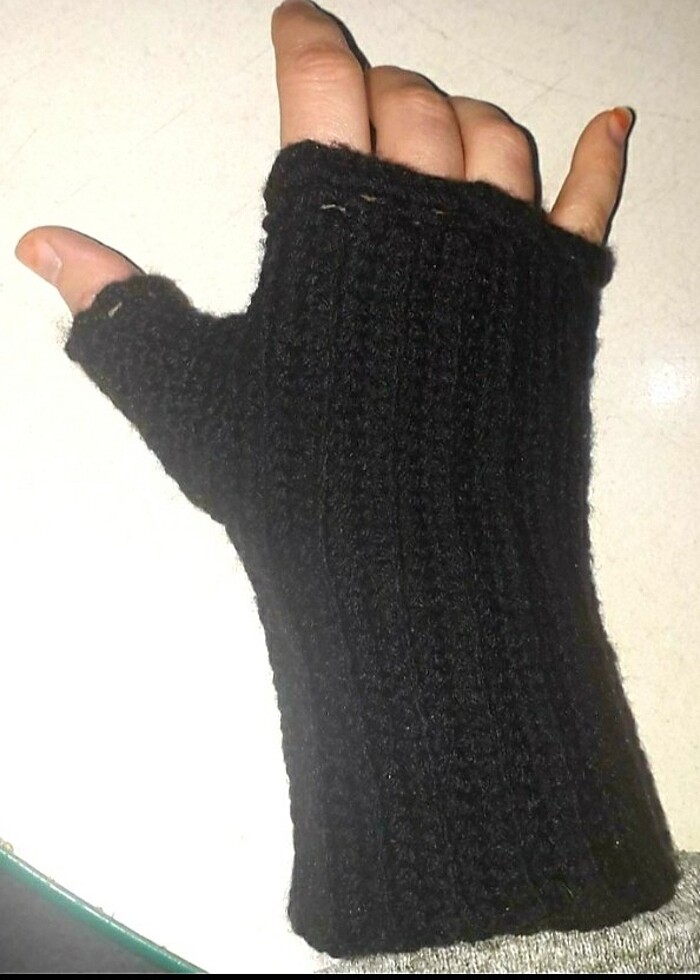 SİYAH ÖRGÜ PARMAKSIZ ELDİVEN  - Görsel 4