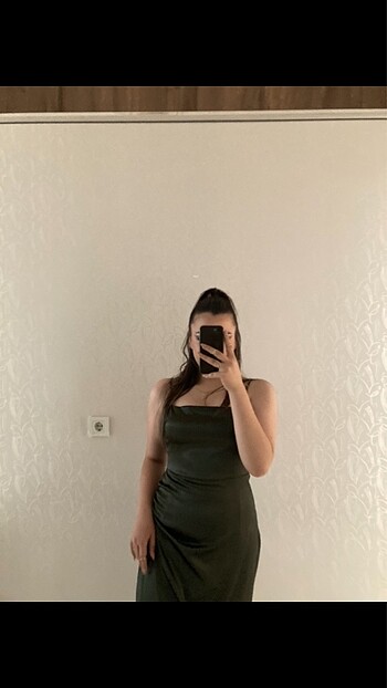 l Beden haki Renk ZARA YEŞİL SATEN ELBİSE