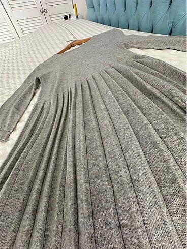 Yumuşacık yün elbise. - Görsel 4