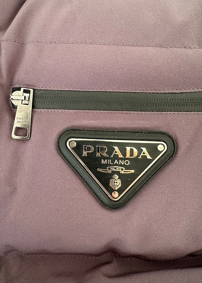 Prada ,Bu kabanla Kışa Meydan Okuyun! - Görsel 3