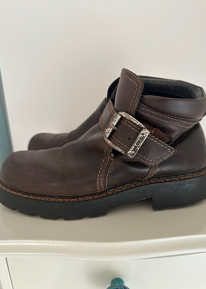 Yurtdışından tabanı kalın gerçek deri harika botlar. - Görsel 2