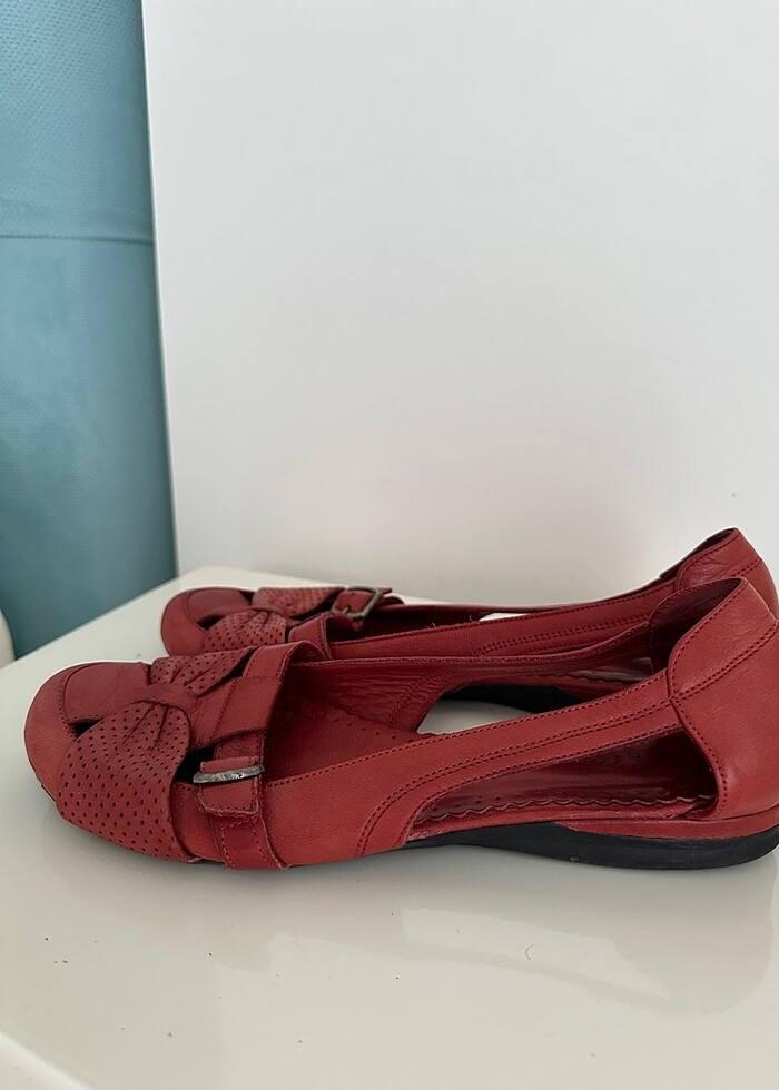 Gerçek deri çok şık kırmızı babetler. - Görsel 2