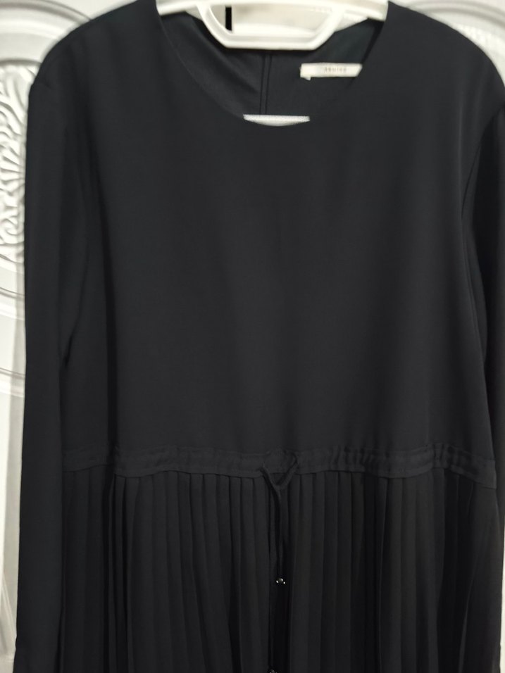 Siyah Uzun Kollu Piliseli Kadın Elbise - Görsel 3