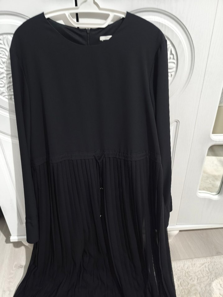 Siyah Uzun Kollu Piliseli Kadın Elbise - Görsel 2