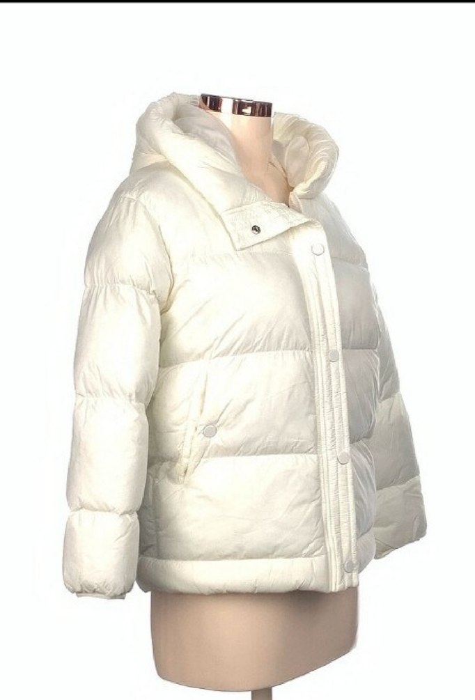 Düğmeli Beyaz Kadın Mont - Görsel 3