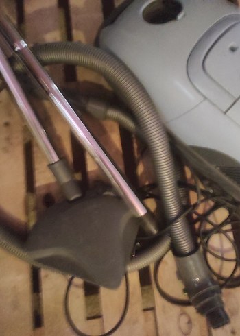 Beko 1400W Toz Torbalı Elektrikli Süpürge - Görsel 4