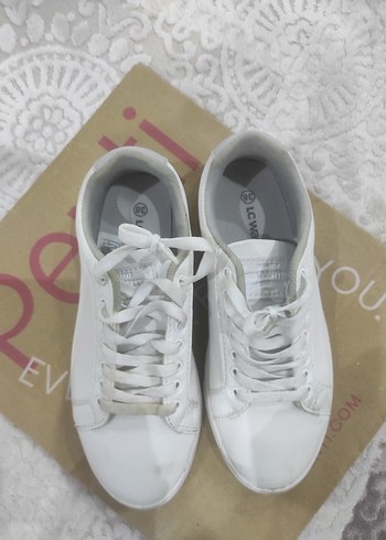 Beyaz Bağcıklı Kadın Stiletto Spor Ayakkabı - Görsel 2