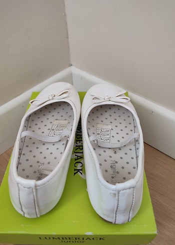 Beyaz Fiyonk Detaylı Kız Babet - Görsel 4