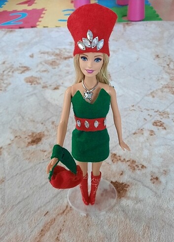 Barbie bebek