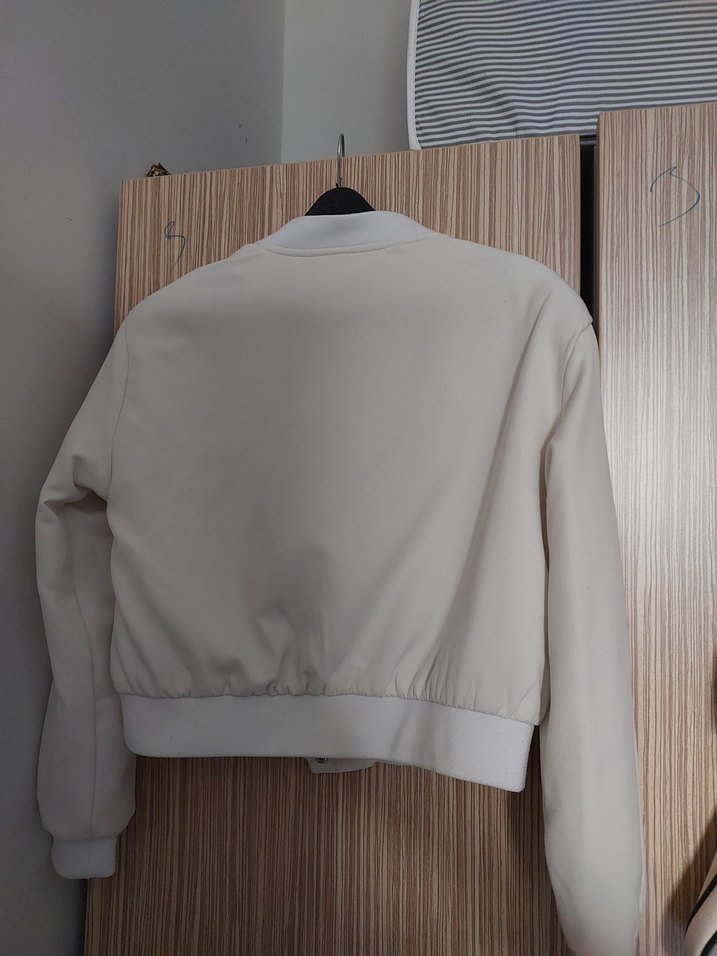 Düğmeli Beyaz Midi Kadın Ceket - Görsel 4