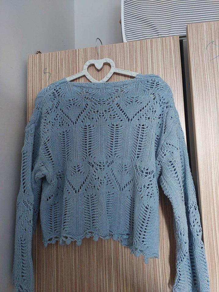 bebe mavisi delikli kazak - Görsel 3