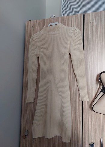 Bej Uzun Kollu Yüksek Yakalı Triko Elbise - Görsel 3