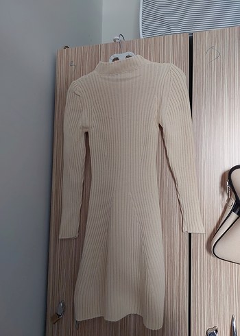 Bej Uzun Kollu Yüksek Yakalı Triko Elbise - Görsel 4