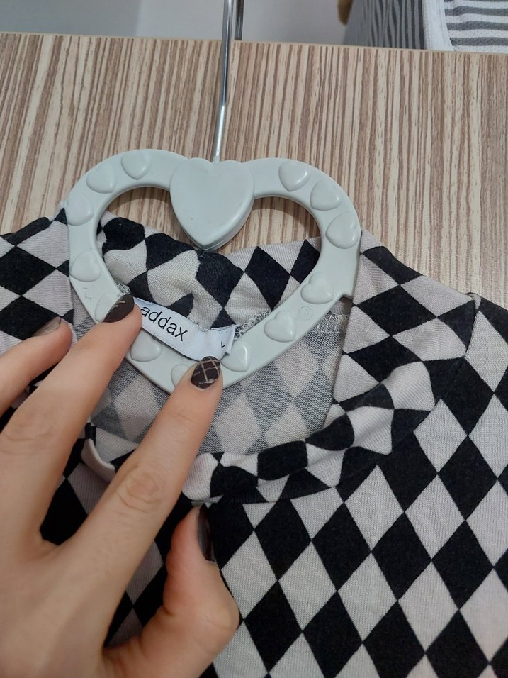 Uzun Kollu Bohem Kareli Boğazlı Bluz - Görsel 4