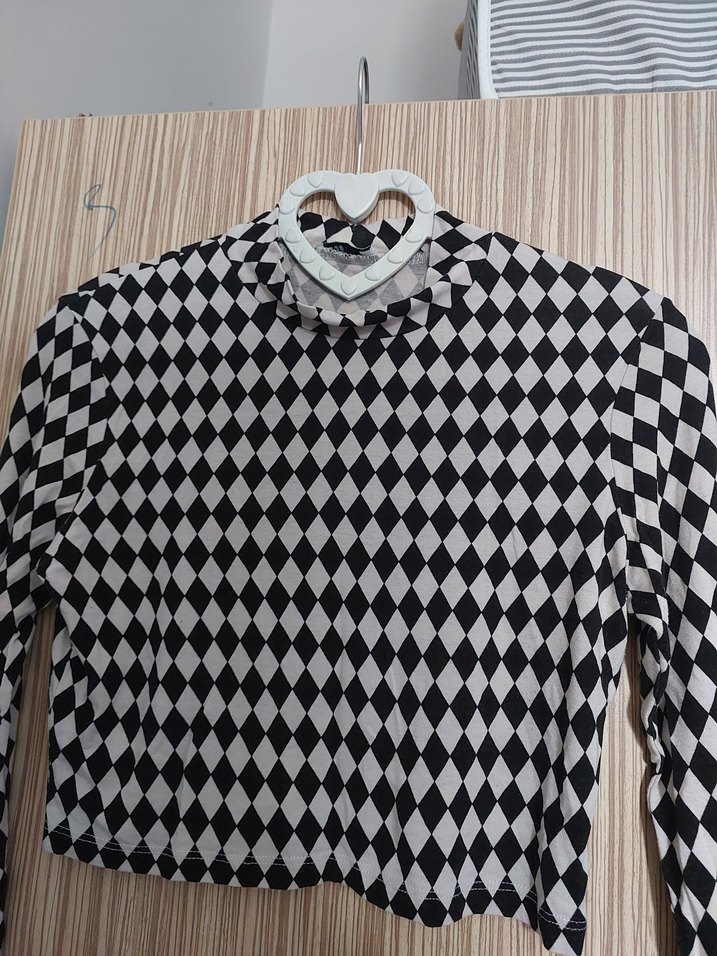 Uzun Kollu Bohem Kareli Boğazlı Bluz - Görsel 2