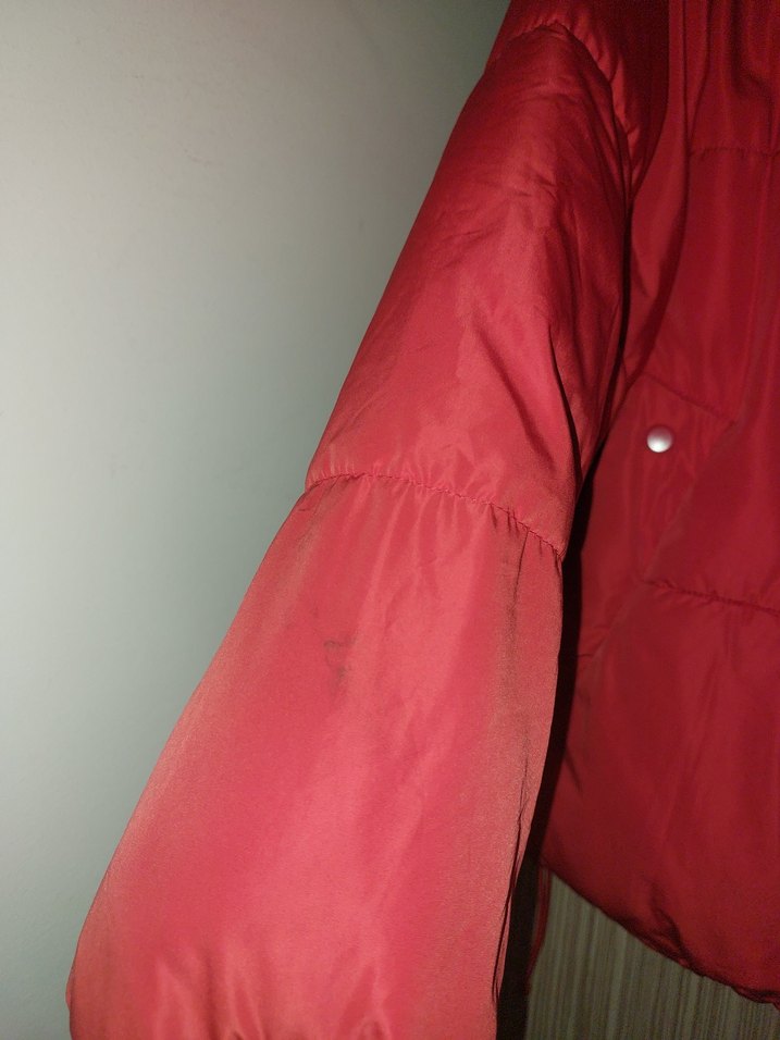 Kırmızı Kapüşonlu Kadın Şişme Mont - Görsel 5