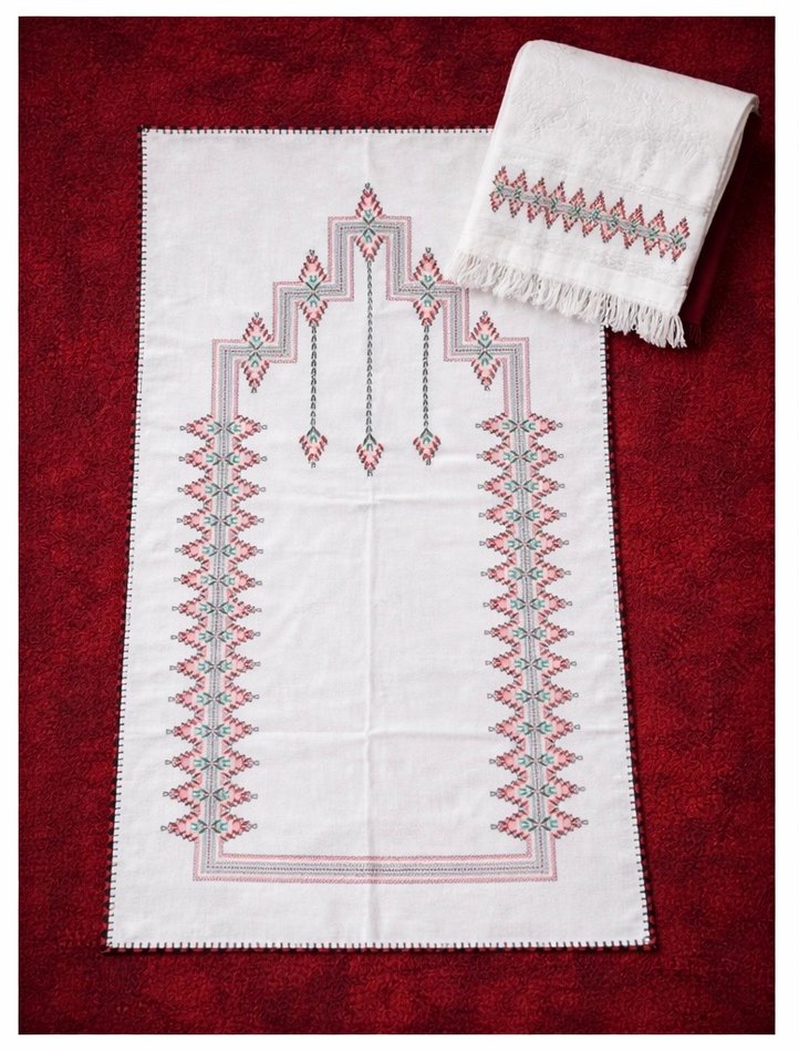 El İşlemeli Beyaz seccade - Görsel 3