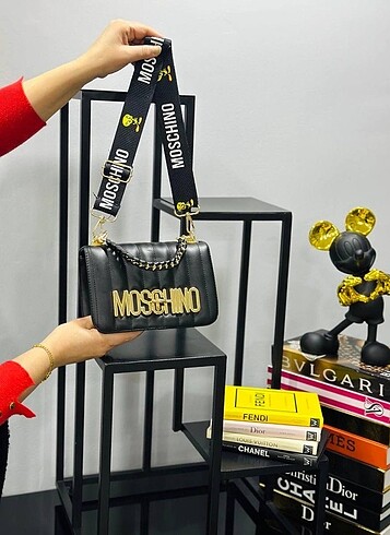  Beden Moschıno askılı çanta üst kalite