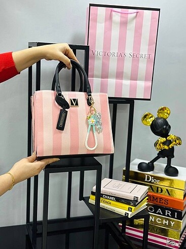 Victoria secret askılı pembe çanta