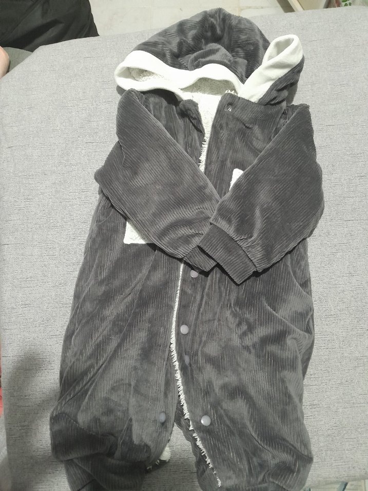 Gri Kapüşonlu Erkek Bebek Polar Tulum - Görsel 2