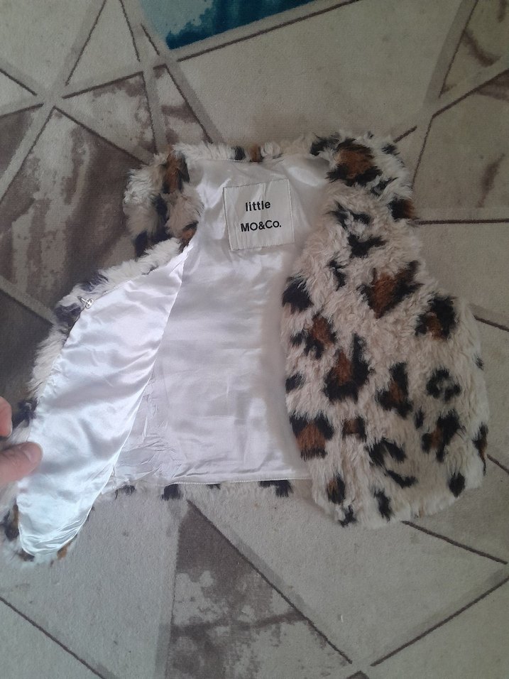 Kız Çocuk Leopar Desenli Kürklü Yelek - Görsel 2