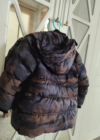 Erkek Çocuk Kamuflaj Desenli Kemerli Mont - Görsel 6