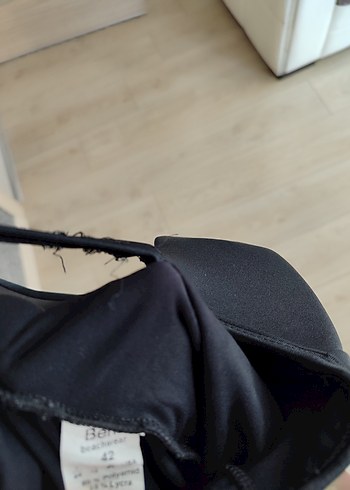 Siyah Drapeli Strappy Kadın Mayo - Görsel 5