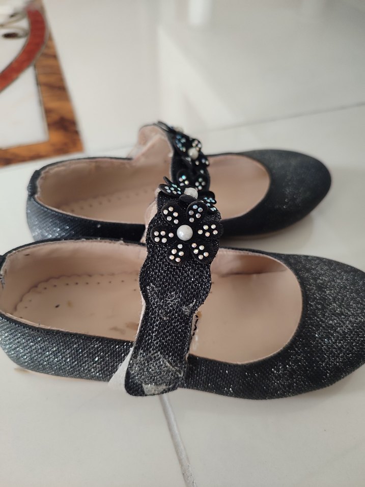 Kız Çocuk Siyah Nakışlı Tokalı Babet - Görsel 3