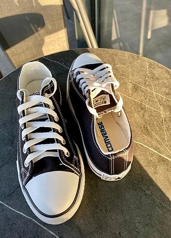 37 Beden siyah Renk Converse 