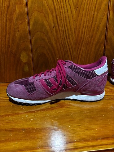 38,5 Beden Adidas Ayakkabı