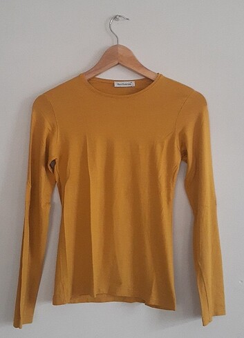 Uzun Kollu Sarı Kadın Tişört