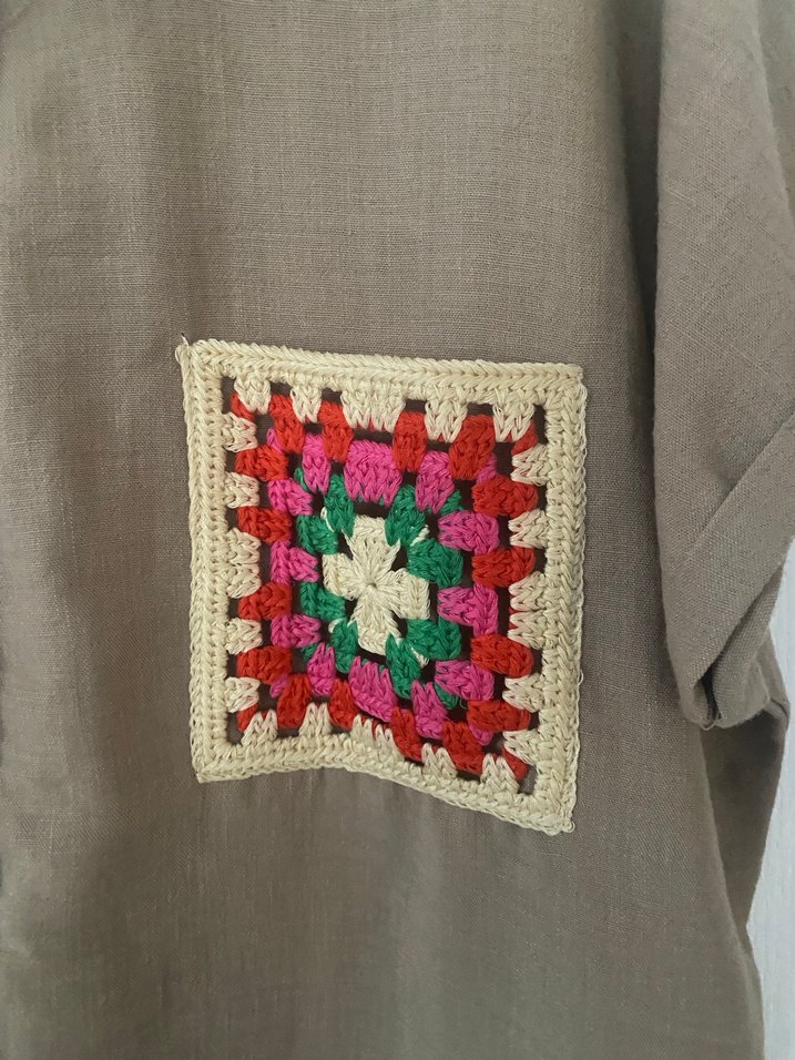 Düğmeli Kısa Kollu Kahverengi Keten Gömlek - Görsel 2