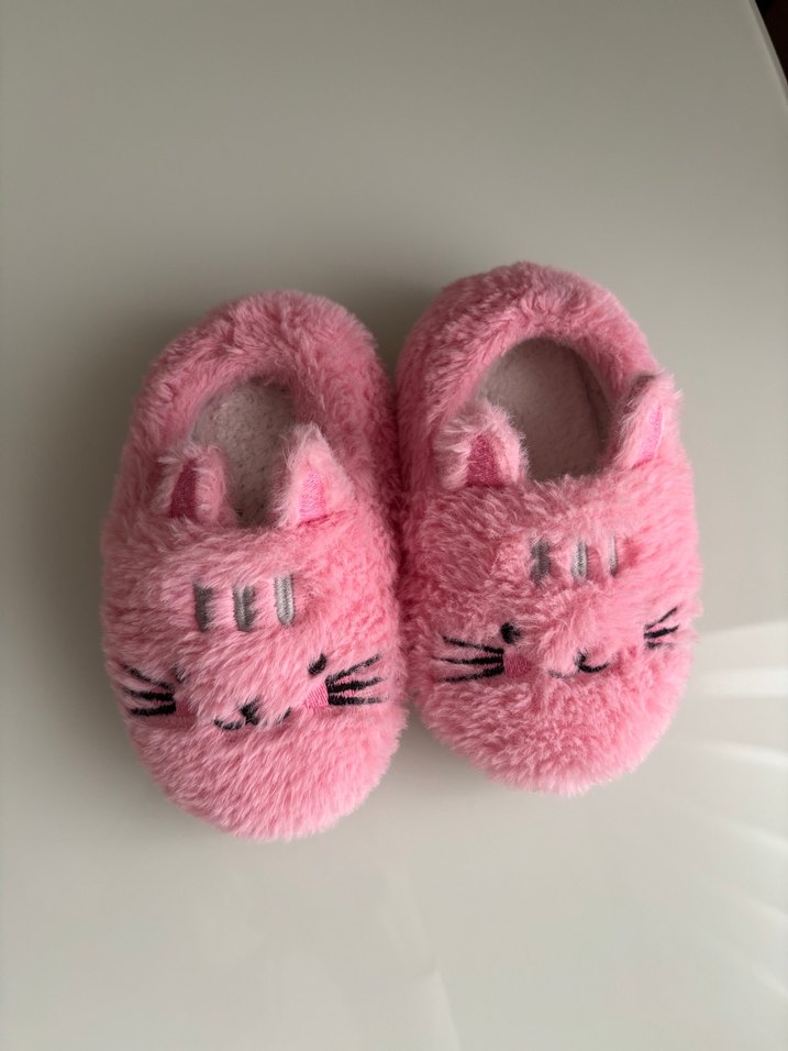 Kız bebek Pembe Peluş Ev Terliği - Görsel 2