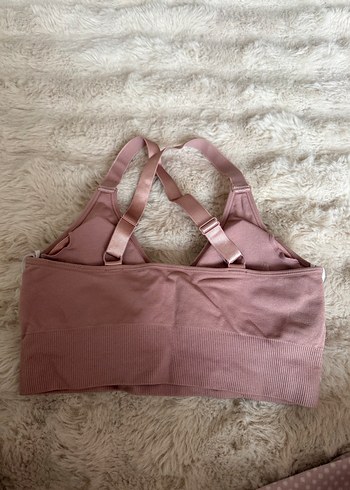 H&M Dikişsiz Sporcu Sütyeni - Görsel 4